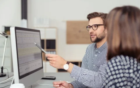 5 decisões que ficam mais assertivas com o uso de análise preditiva na indústria
