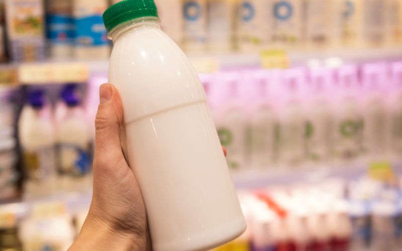 Ruptura em supermercados cai para 11,5% em abril, mas leite UHT registra maior alta entre as categorias monitoradas