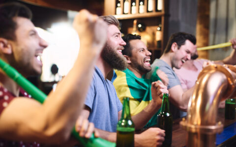 Churrasco e bebidas ficam 11,5% mais caros entre as Copas de 2022 e 2026, aponta Neogrid