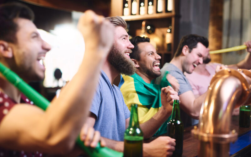 Churrasco e bebidas ficam 11,5% mais caros entre as Copas de 2022 e 2026, aponta Neogrid
